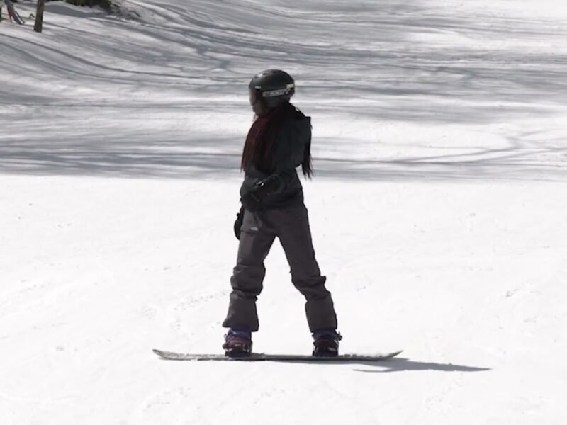 Panduan Memulai Snowboard untuk Pemula