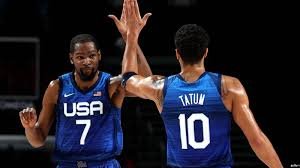 Perbedaan NBA vs FIBA: 