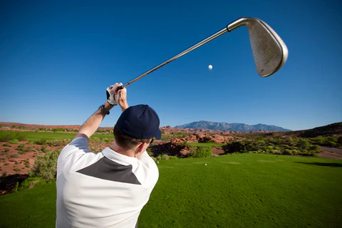 Stance dan Postur: Kunci Keseimbangan Pukulan Golf yang Akurat