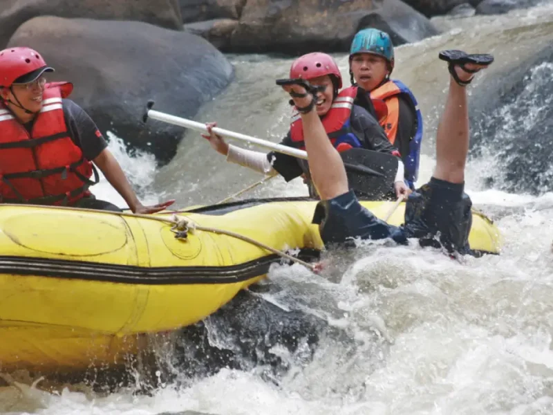 Rafting: Menaklukkan Arus Sungai sebagai Olahraga Ekstrem