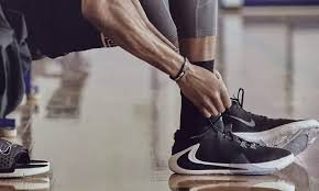 Tips Memilih Sepatu Basket yang Tepat untuk Bermain
