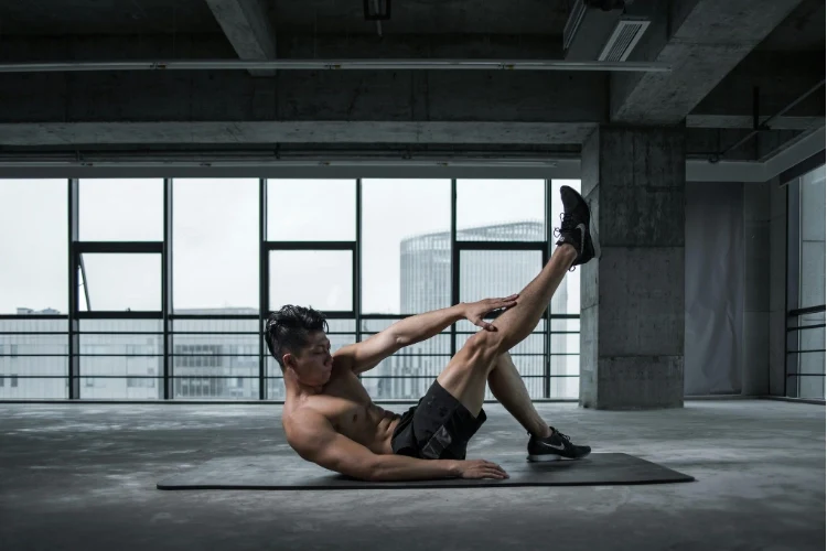 Trik Membentuk Otot Perut Sixpack Dengan Latihan Core Rutin
